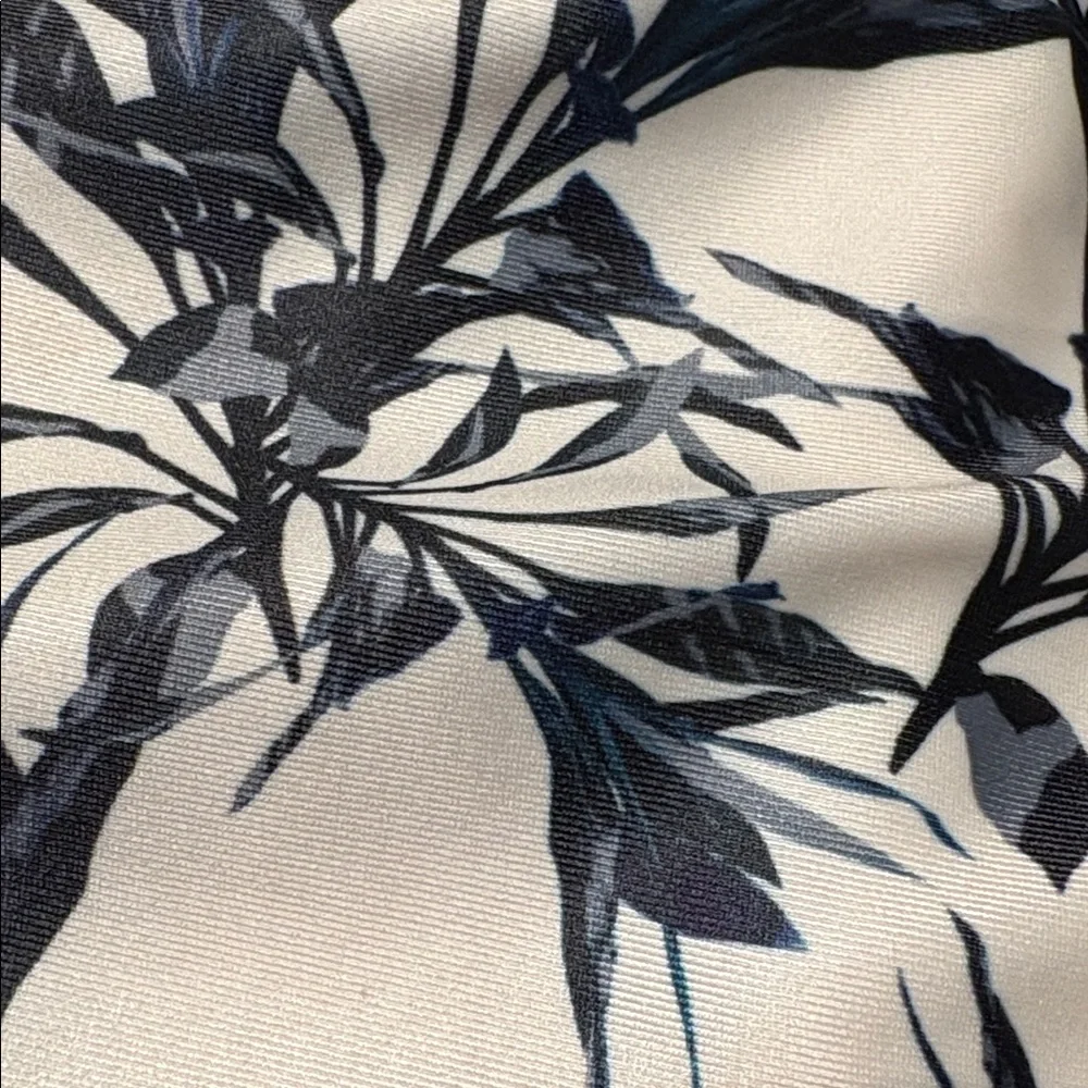 Nicole Miller Resortwear Leaf Pattern Women's One Piece Swimsuit SZ 1X NWT